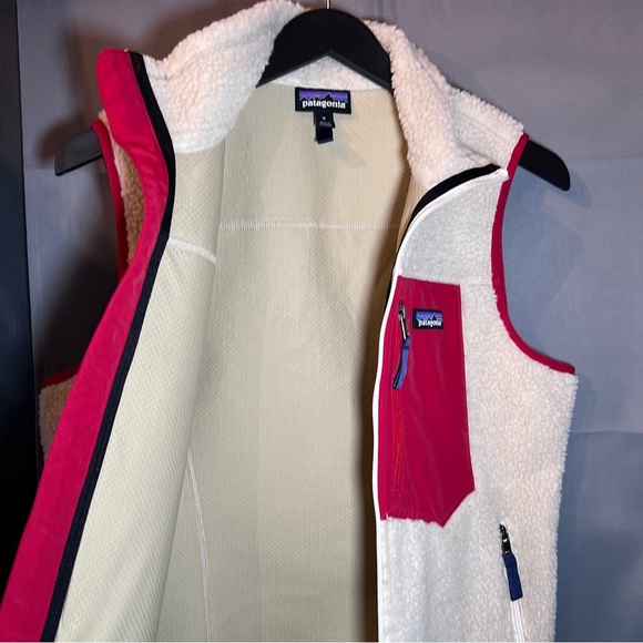 Women’s Patagonia Red and Off White Fleece Vest - Picture 8 of 13